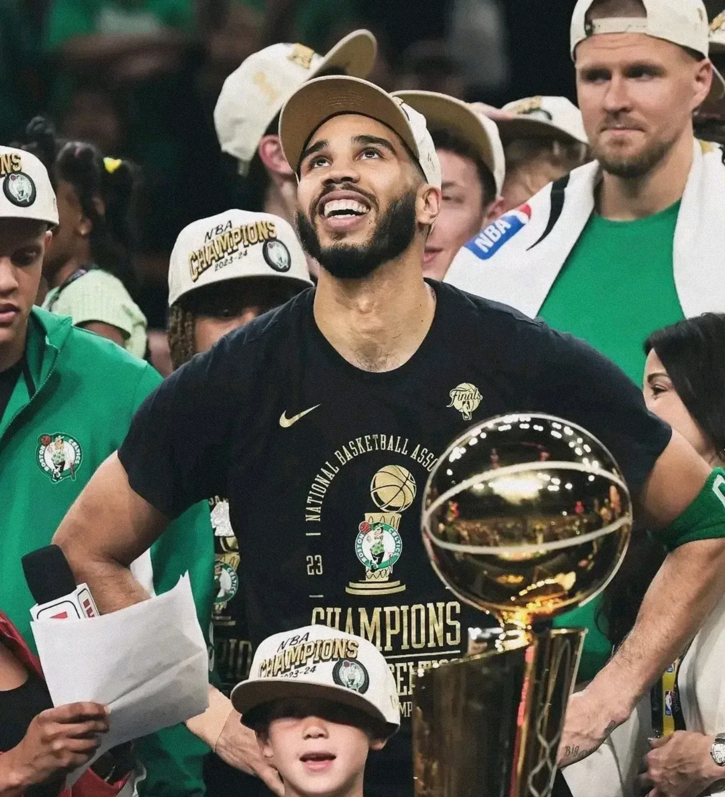 老鹰客场逆转凯尔特人，近连胜