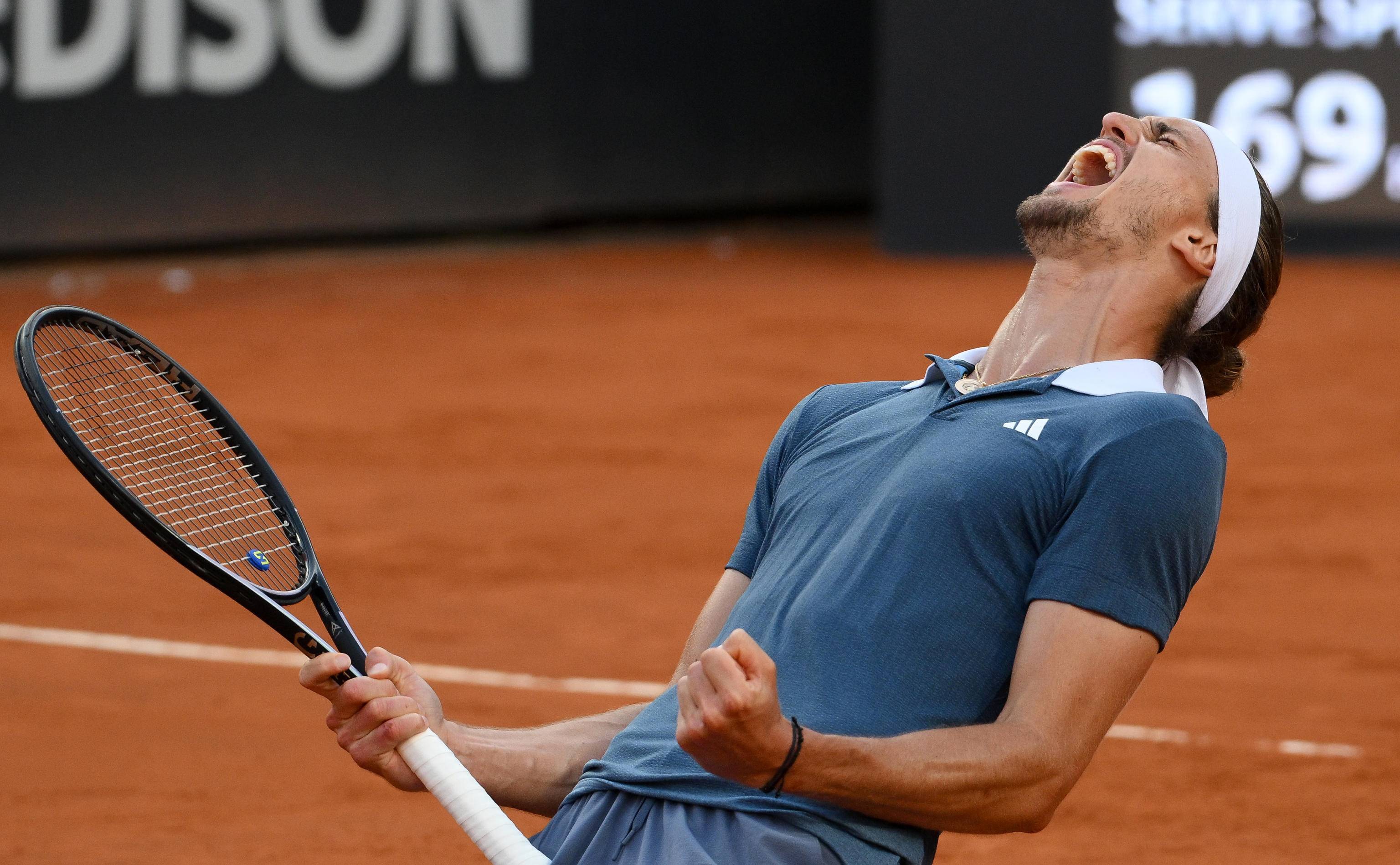 包含西班牙网球队强势欧洲网球队,兹维列夫制霸全场的词条 包含西班牙网球队强势欧洲网球队,兹维列夫制霸全场的词条