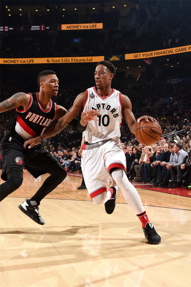 北京队完胜爵士,德罗赞高光表现 北京队完胜爵士,德罗赞高光表现