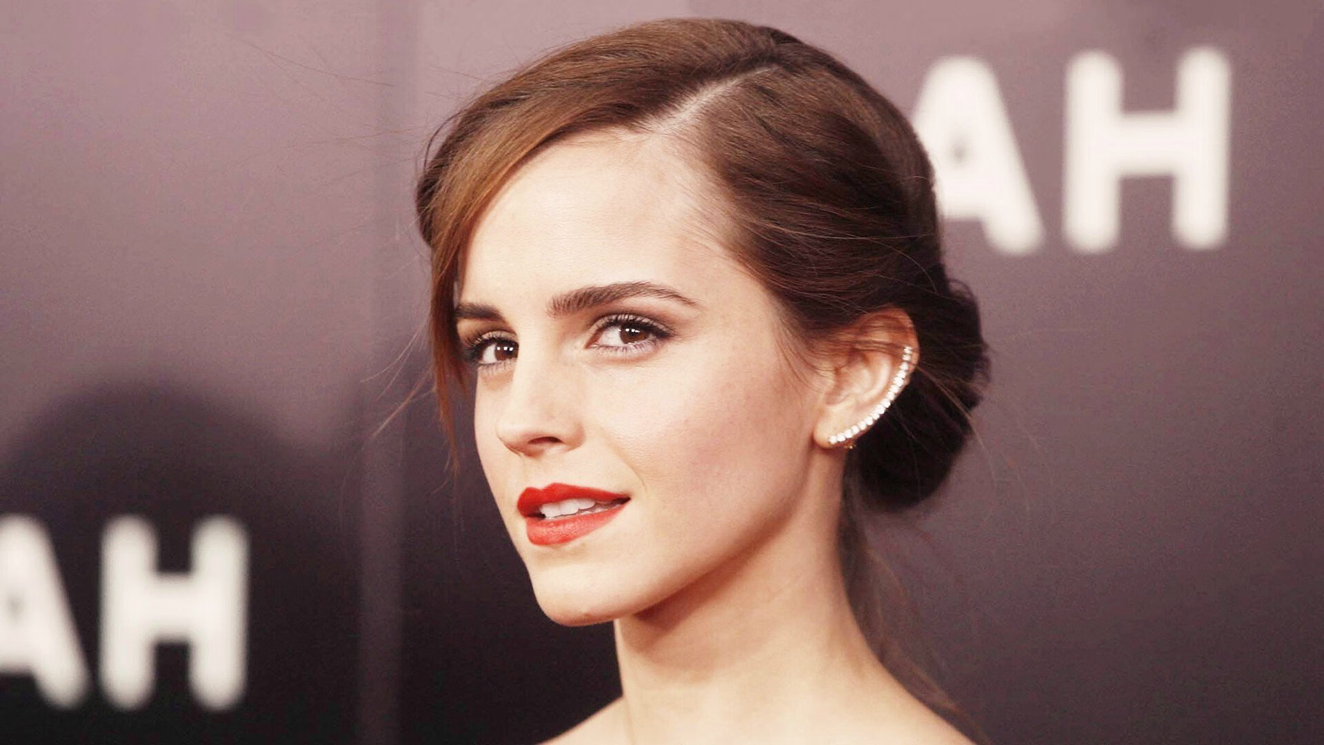 pg电子-晨昏交替间的悬念交响，当英超争冠战火遇上了尼克斯的终场哨