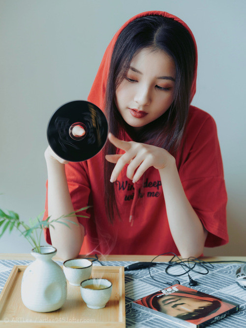 pg电子娱乐-赛道上的篮坛飞人，英格拉姆率鹈鹕关键战突围奇才