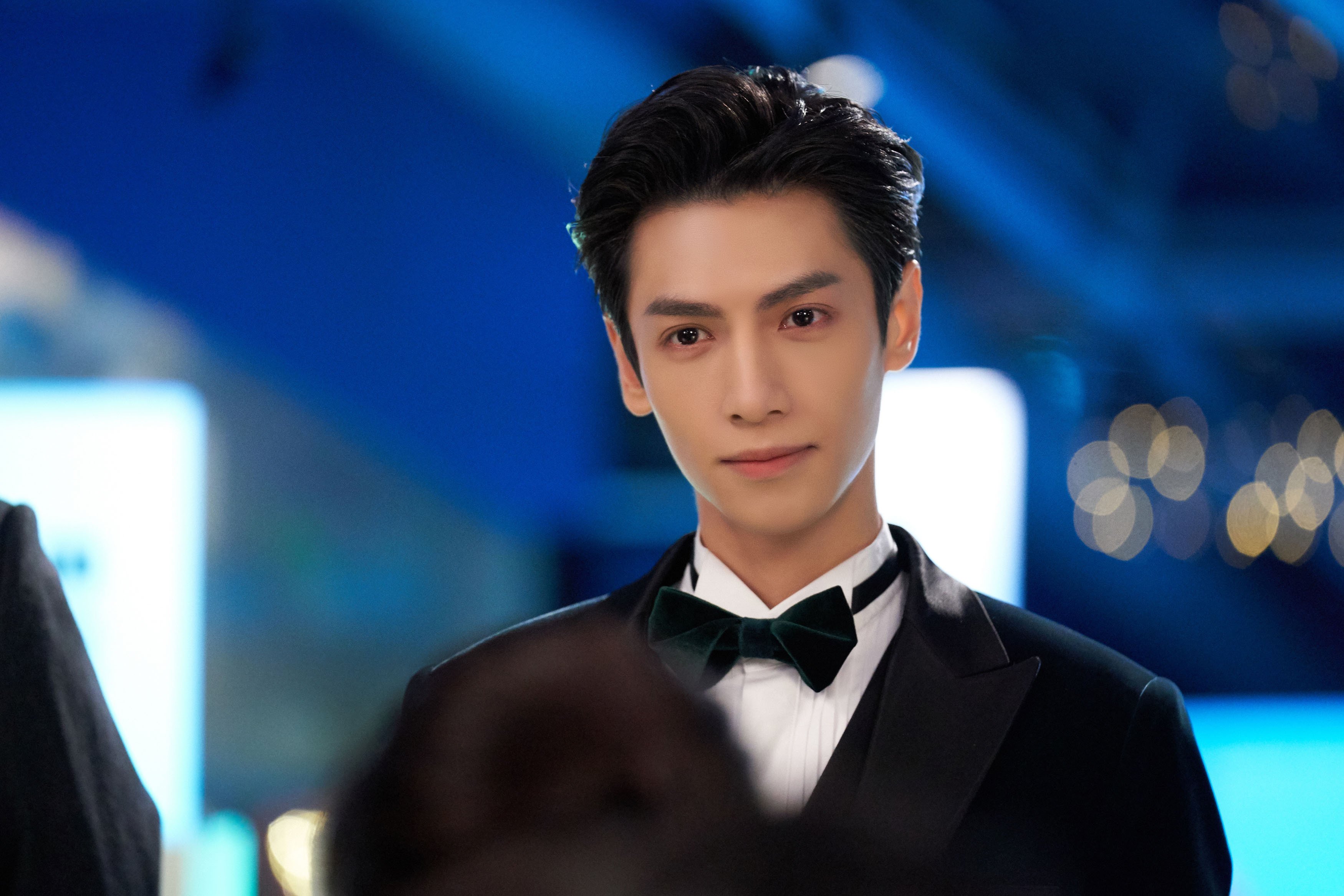 金色火炬照亮丹佛雪原，密林鹰唳中传颂克莱之名