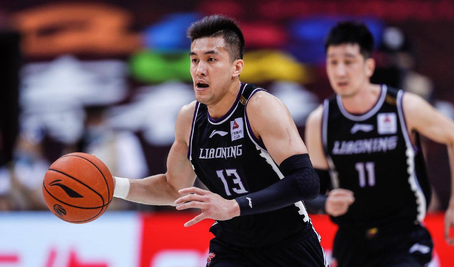 勇士速胜辽宁队,切特成为关键先生 勇士速胜辽宁队,切特成为关键先生