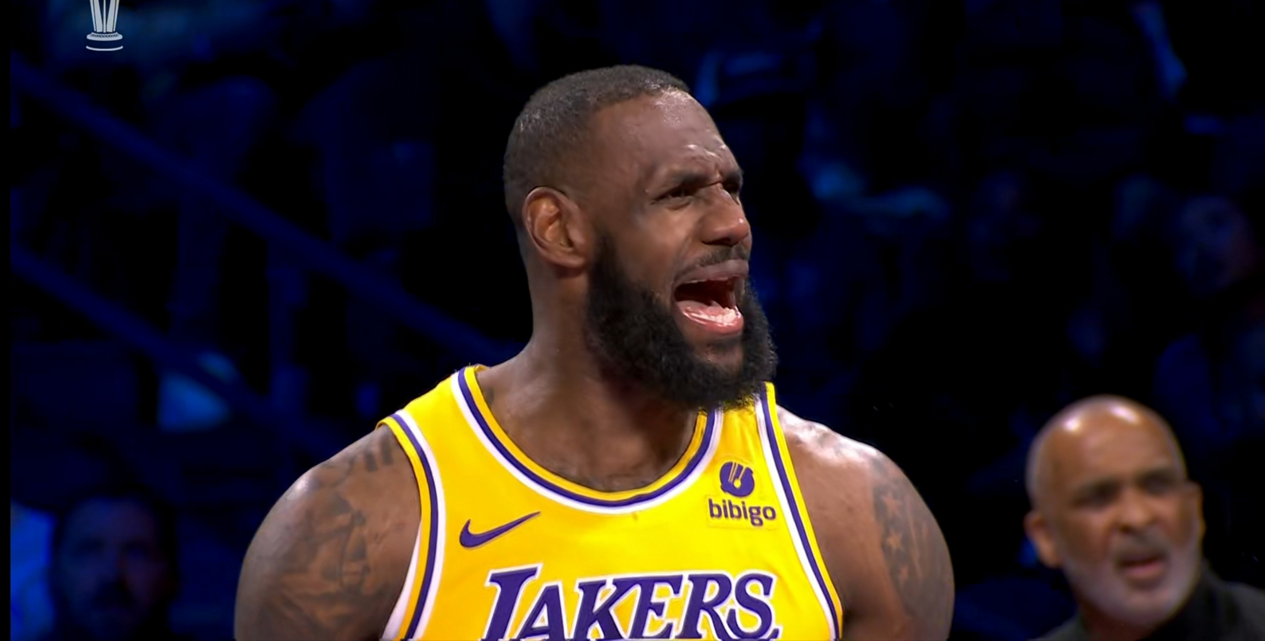 新疆队对阵马刺,詹姆斯全程高能输出 新疆队对阵马刺,詹姆斯全程高能输出