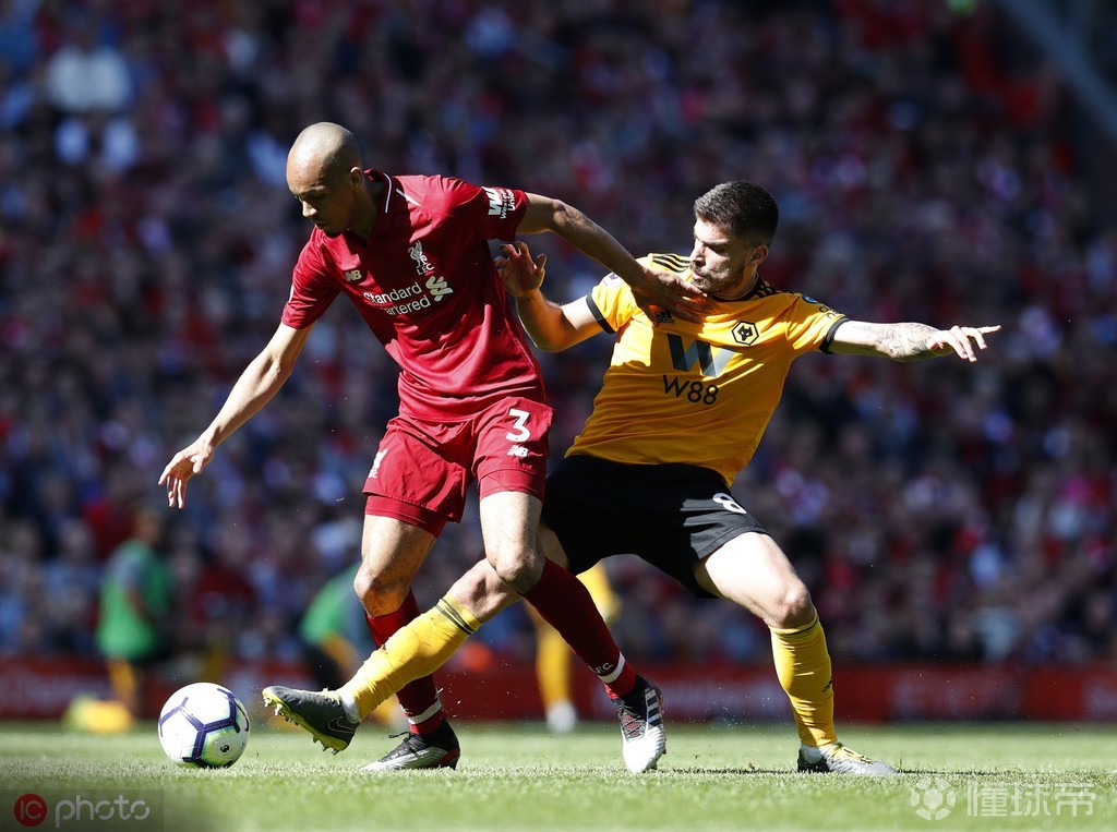 阿根廷强行终结美国,法比尼奥末节接管比赛 阿根廷强行终结美国,法比尼奥末节接管比赛